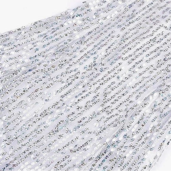 Silver sequins dress size 5T or 120. Zip closure in back. - Picture 4 of 5